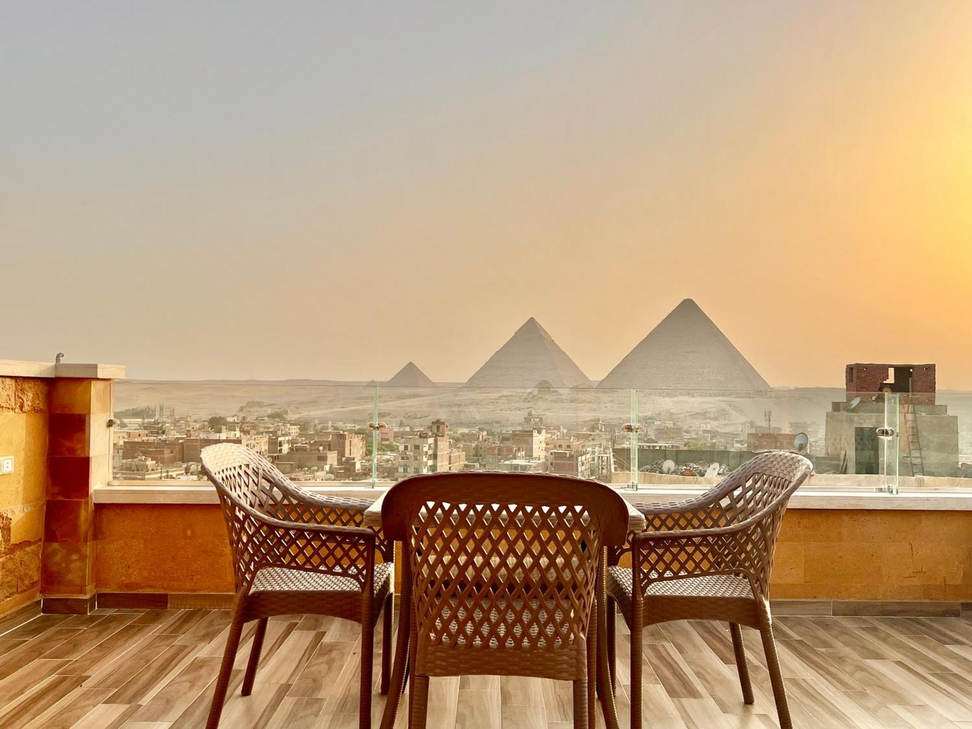 Celia Pyramids View Inn Nazlet el-Sisi Exterior photo